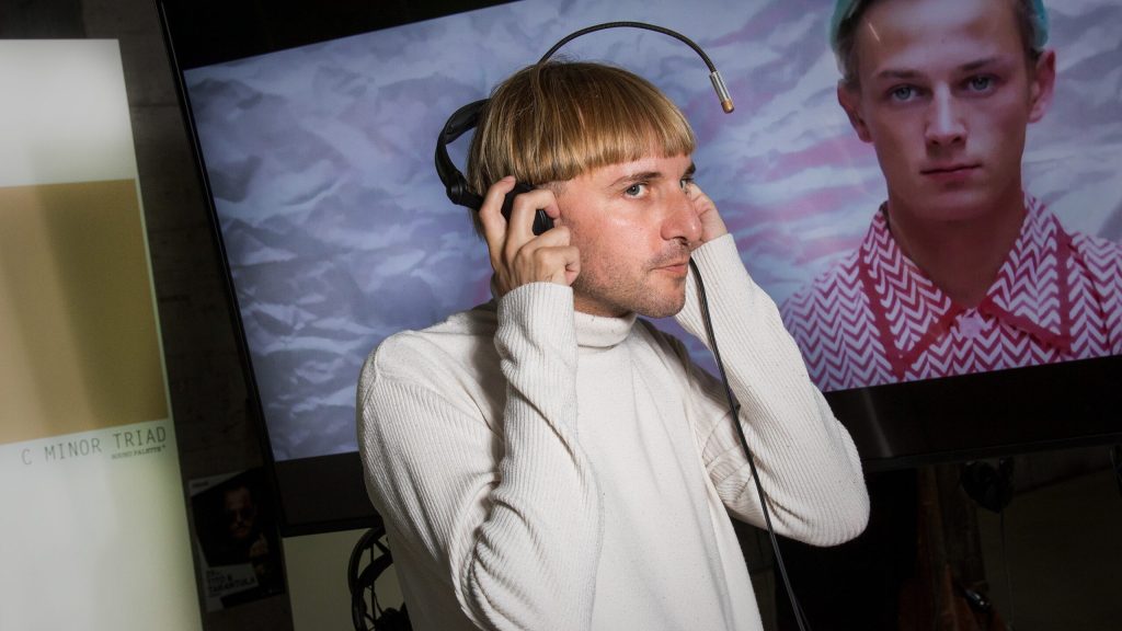 Ein Cyborg erzählt, wie Menschen auf seine Antenne reagieren