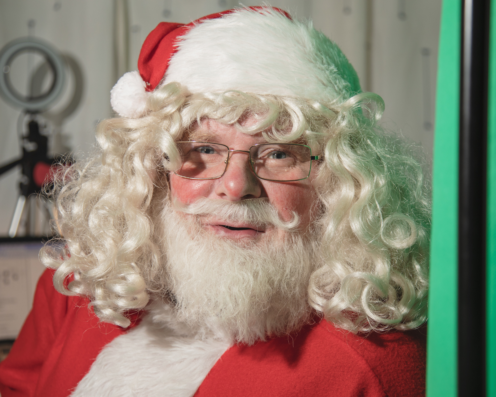 ChrisBethell Zoom Grotto Santas VICE