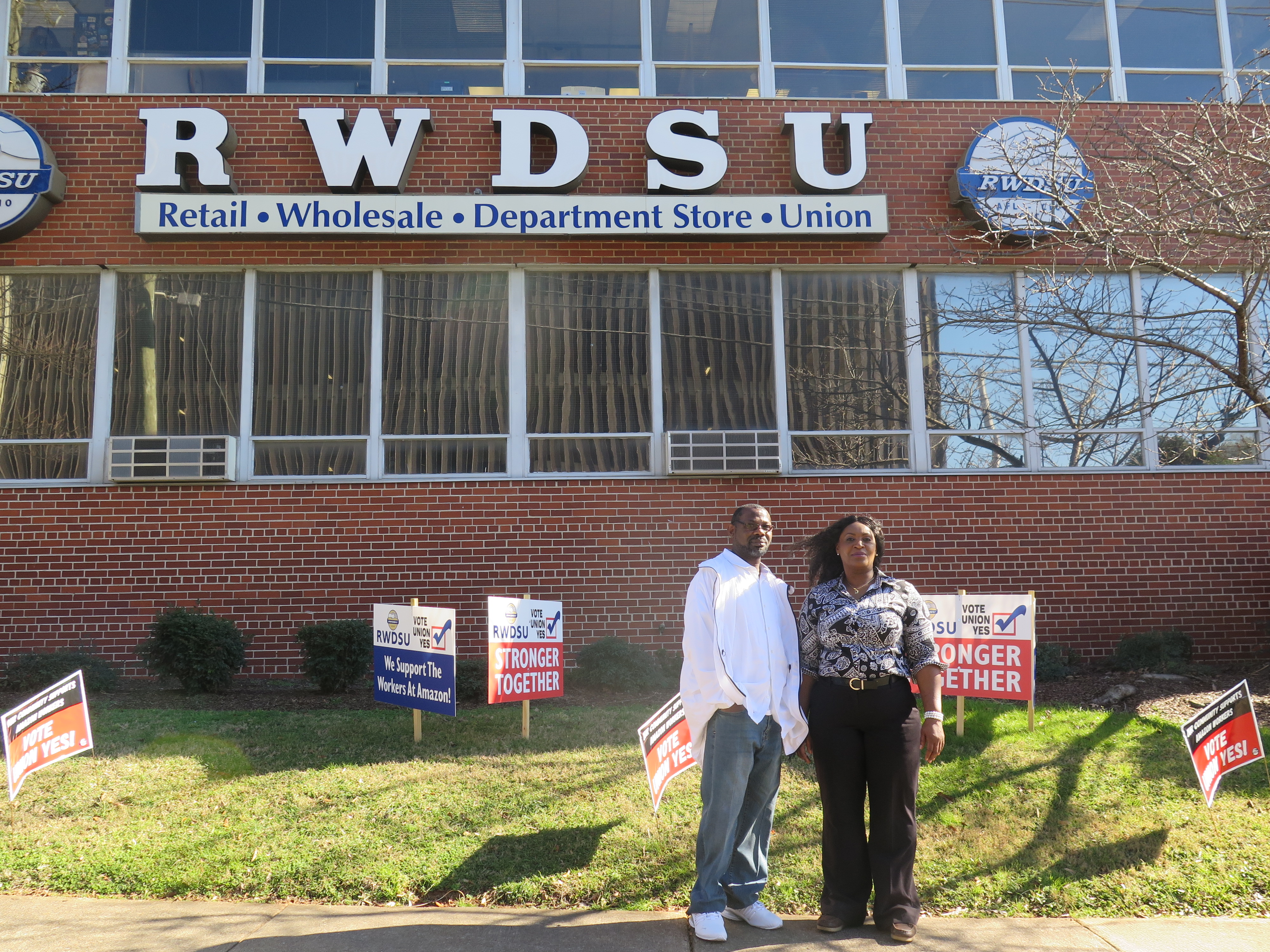 Amazon workers Darryl Richardson and Jennifer Bates outside the RWDSU union hall in downtown Birmingham.