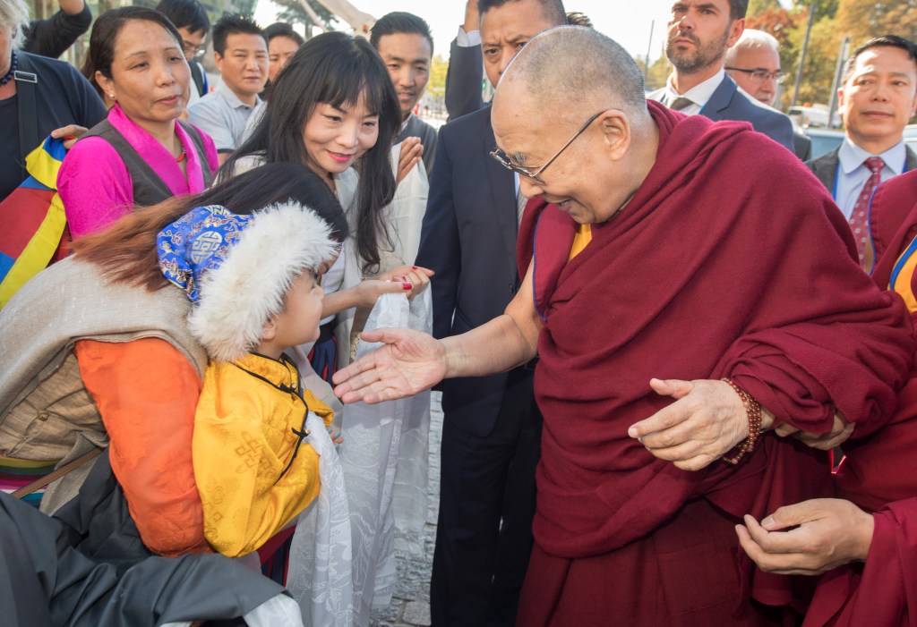 Tibetans Explain What ‘Suck My Tongue’ Means. It’s Not What You Think.